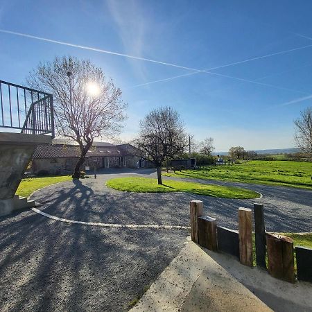 Le Logis Des Chons A La Campagne A Saint Hilaire Du Bois - Lys Haut Layon Le Plessis  Exterior photo