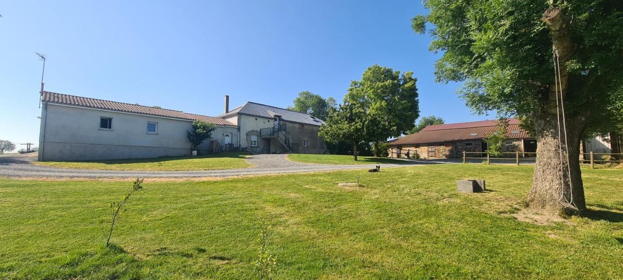 Le Logis Des Chons A La Campagne A Saint Hilaire Du Bois - Lys Haut Layon Le Plessis  Exterior photo